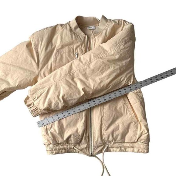 Lovers and Friends x Lindsi Lane Revolve Wren Zip Bomber Jacket Macadamia S - Picture 9 of 12